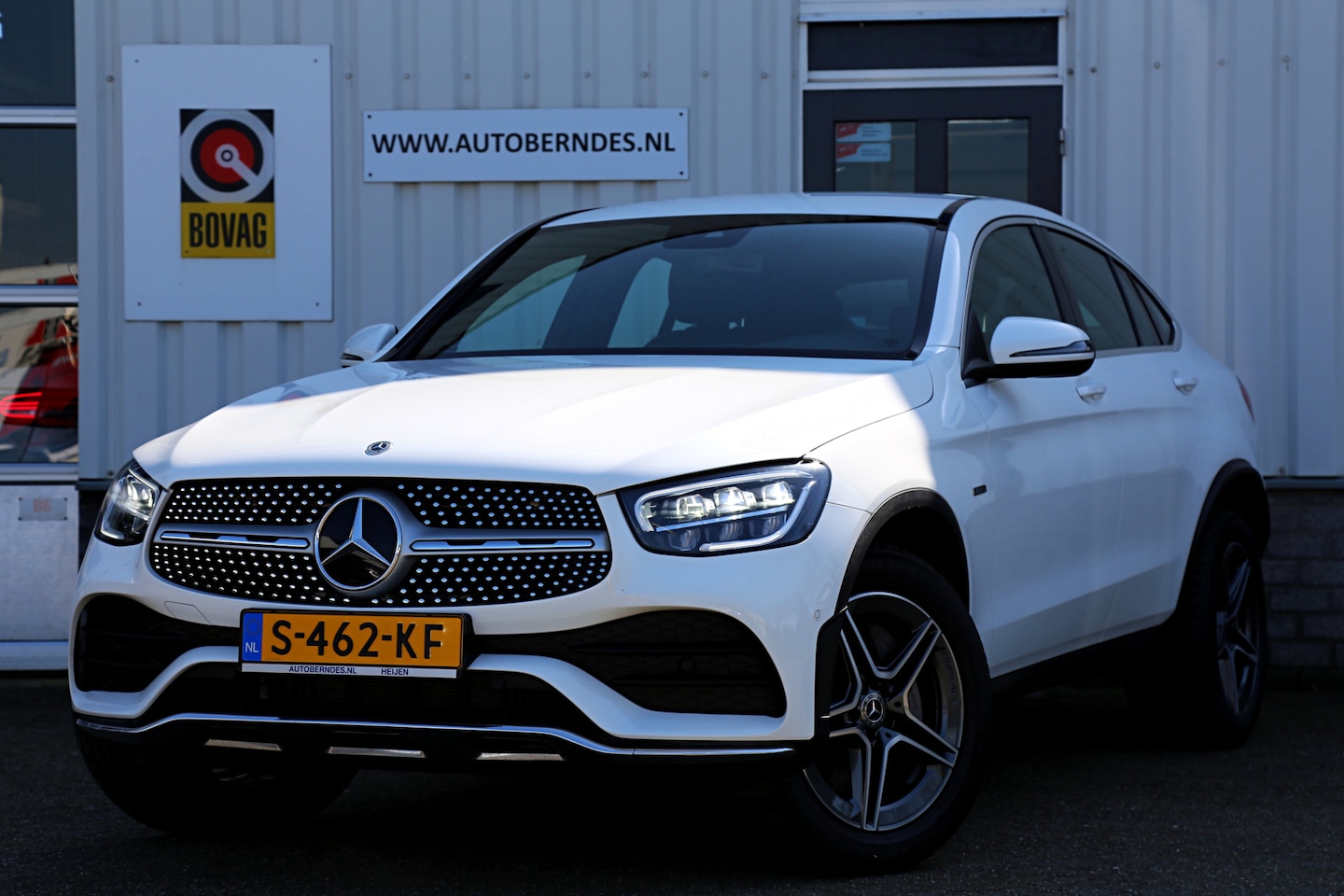 Mercedes-Benz GLC-klasse Coupé - 300e 4MATIC AMG Plug in Hybride 9G-Aut.*BTW*Perfect Onderh.*Facelift*AMG Ext/int/Diamond G - AutoWereld.nl