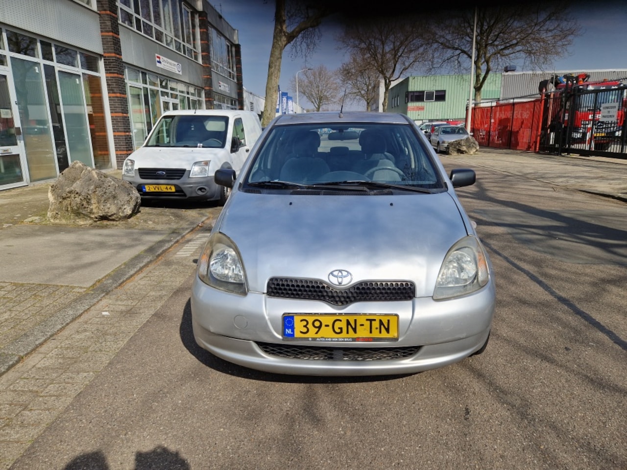 Toyota Yaris - 1.3-16V VVT-i Sol 1.3-16V VVT-i Sol - AutoWereld.nl