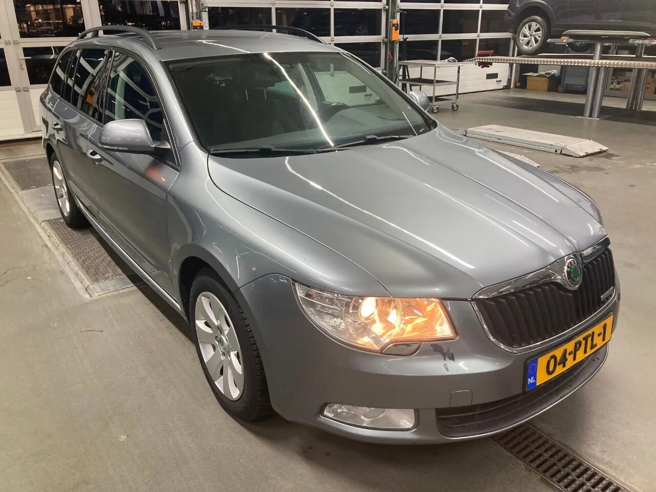 Skoda Superb Combi - 1.6 TDI Greenline Active Business Line 1.6 TDI Greenline Active Businessline - AutoWereld.nl