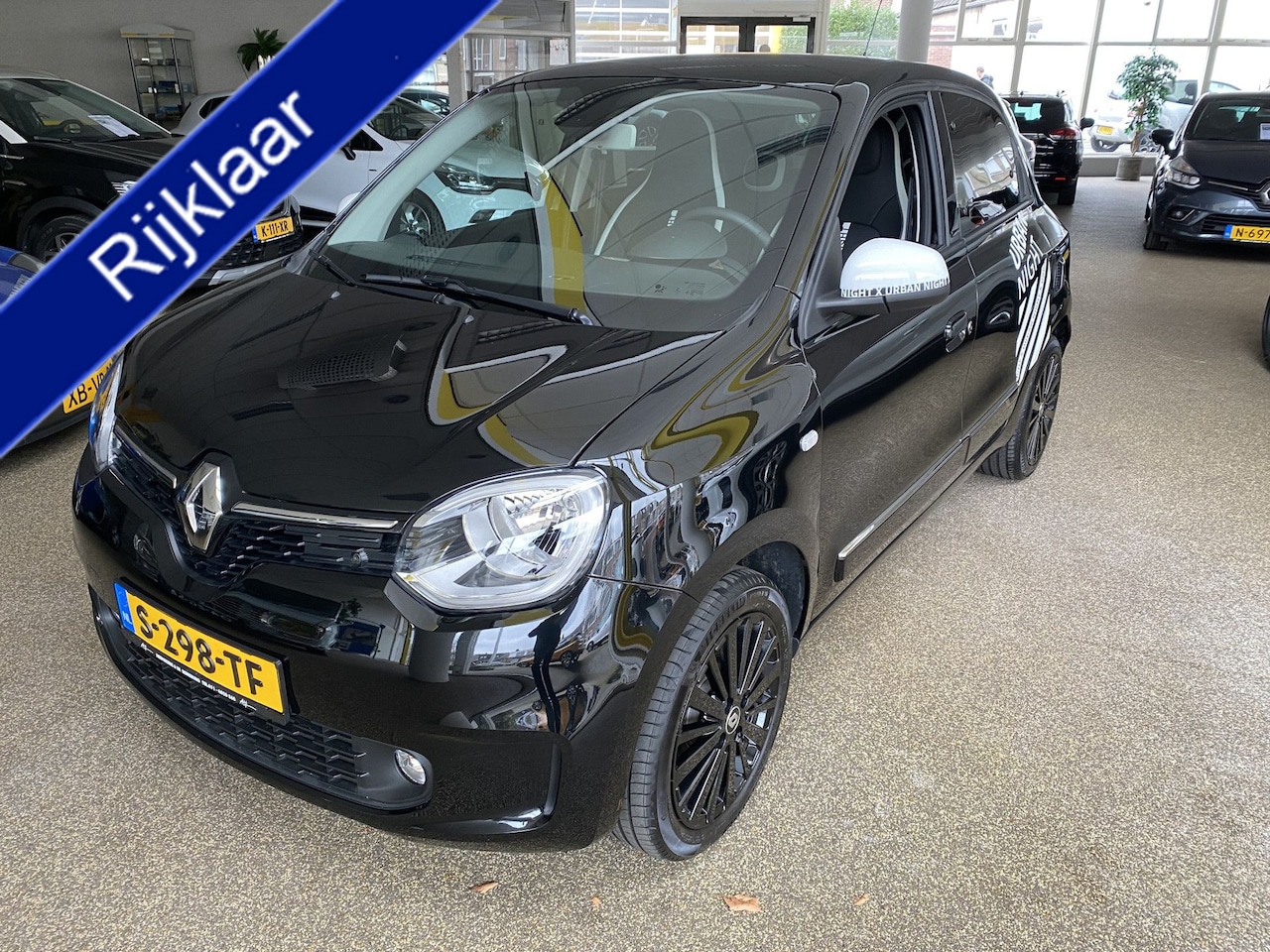 Renault Twingo - Z.E. R80 E-Tech Série Limitée Urban Night ( 23450 met subside ) Navigatie full map / Airco - AutoWereld.nl