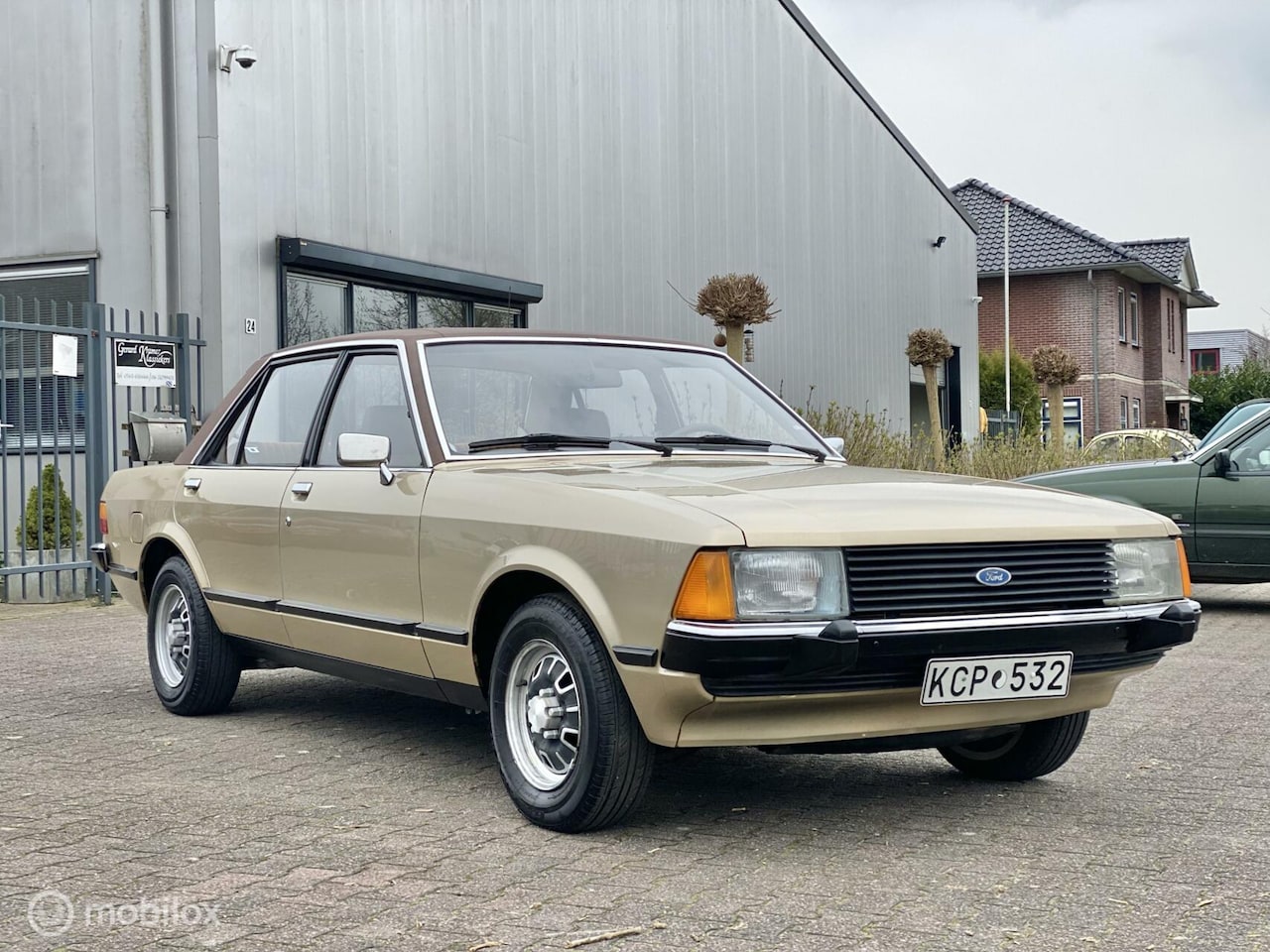 ford-granada-2-0-l-1979.jpg