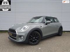 MINI Cooper - 1.5 One Pepper / Automaat / Clima / Cruise / Led / Dealer Onderhouden