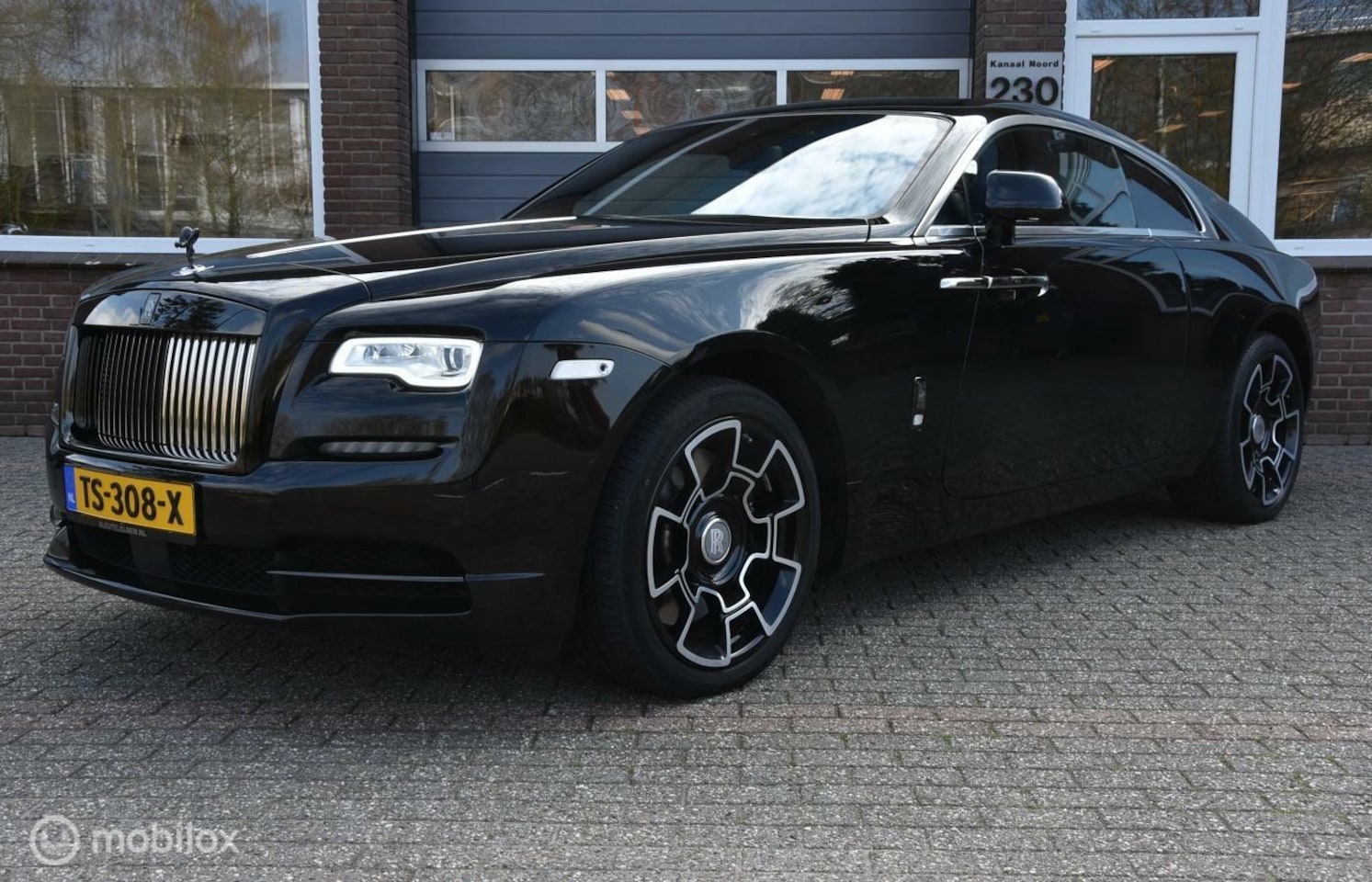 Rolls-Royce Wraith - Black Badge 6.6 V12 FACELIFT STARLIGHT! - AutoWereld.nl