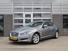Jaguar XF - 3.0D R-Sport / Navigatie / Camera / Schuifdak / N.A.P