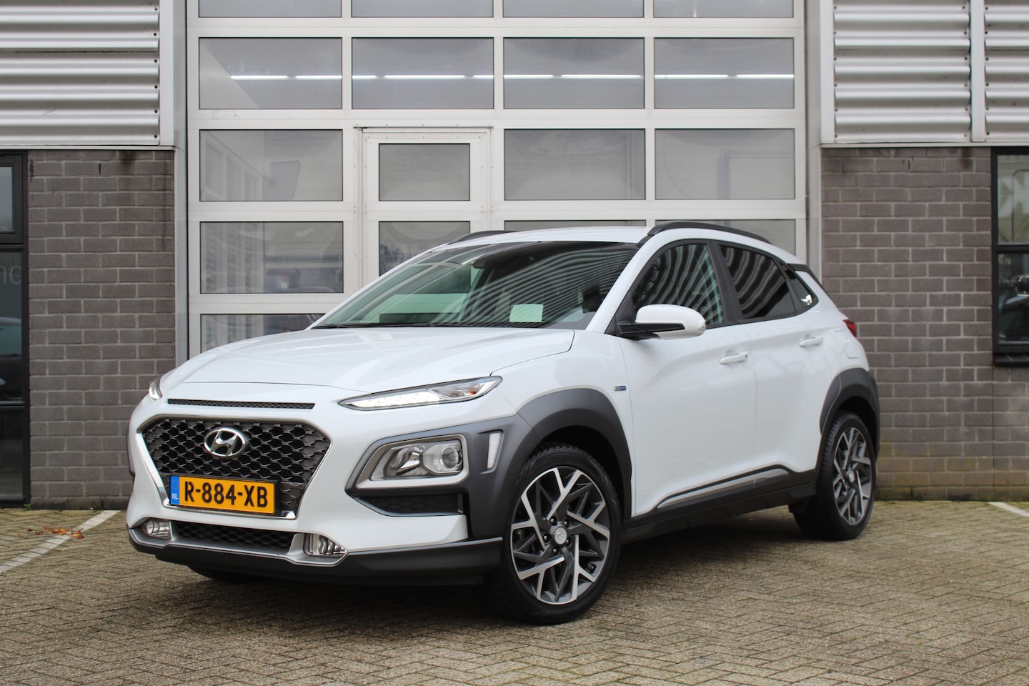 Hyundai Kona - 1.6 GDI HEV Fashion / Keyless / Camera / Carplay / HUD - AutoWereld.nl