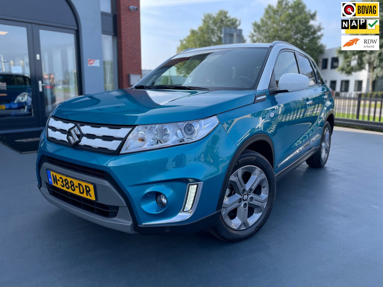 Suzuki Vitara - 1.6 Exclusive AUTOMAAT LMV - AutoWereld.nl
