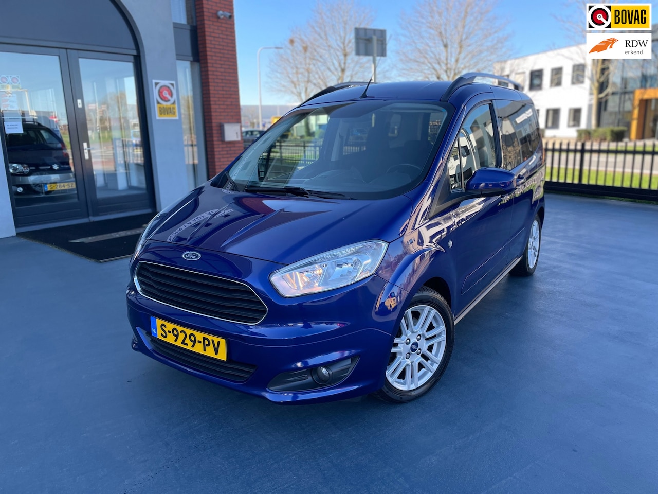 Ford Tourneo Courier - 1.0 Titanium 1STE EIGENAAR AIRCO - AutoWereld.nl