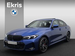 BMW 3-serie - Sedan 320e High Executive M Sportpakket / Schuifdak / Comfort Access / Harman Kardon / Ext