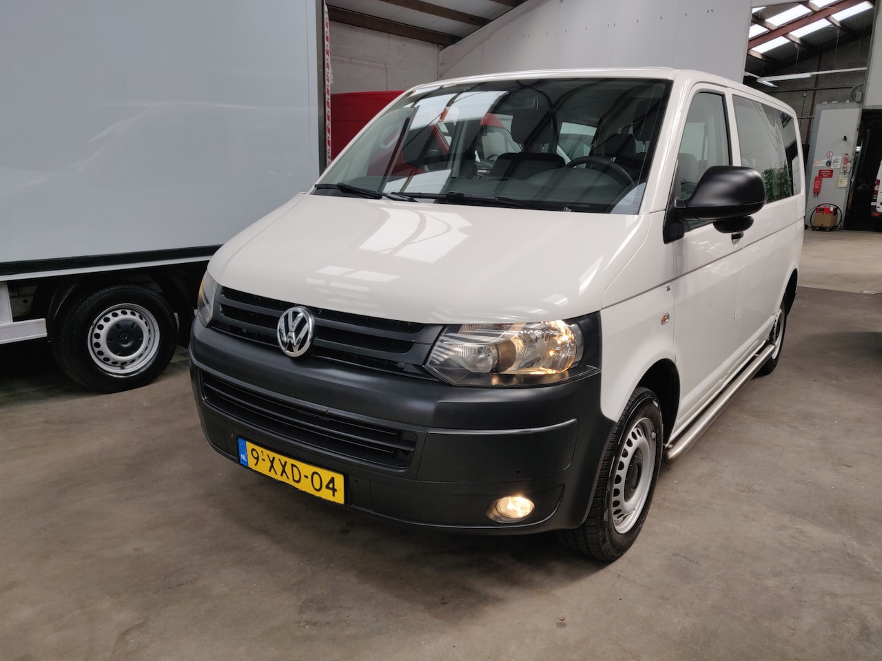 Volkswagen Transporter Kombi - 2.0 TDI KOMBI PERSONENBUS AUTOMAAT - AutoWereld.nl