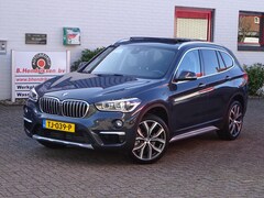 BMW X1 - (f48) sDrive20i 192pk Aut Orange Edition II/ Panoramadak/ Driving assistant/ Camera achter