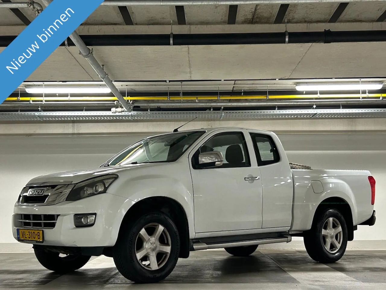 Isuzu D-Max - 2.5 extended Cab LS - Automaat - BTW VRIJ!! - 4x4 - Navi! - Cruise - Airco - trekhaak - Bl - AutoWereld.nl