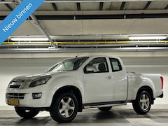 Isuzu D-Max - 2.5 extended Cab LS - Automaat - MARGE - 4x4 - Navi - Cruise - Airco - trekhaak - Bluetoot