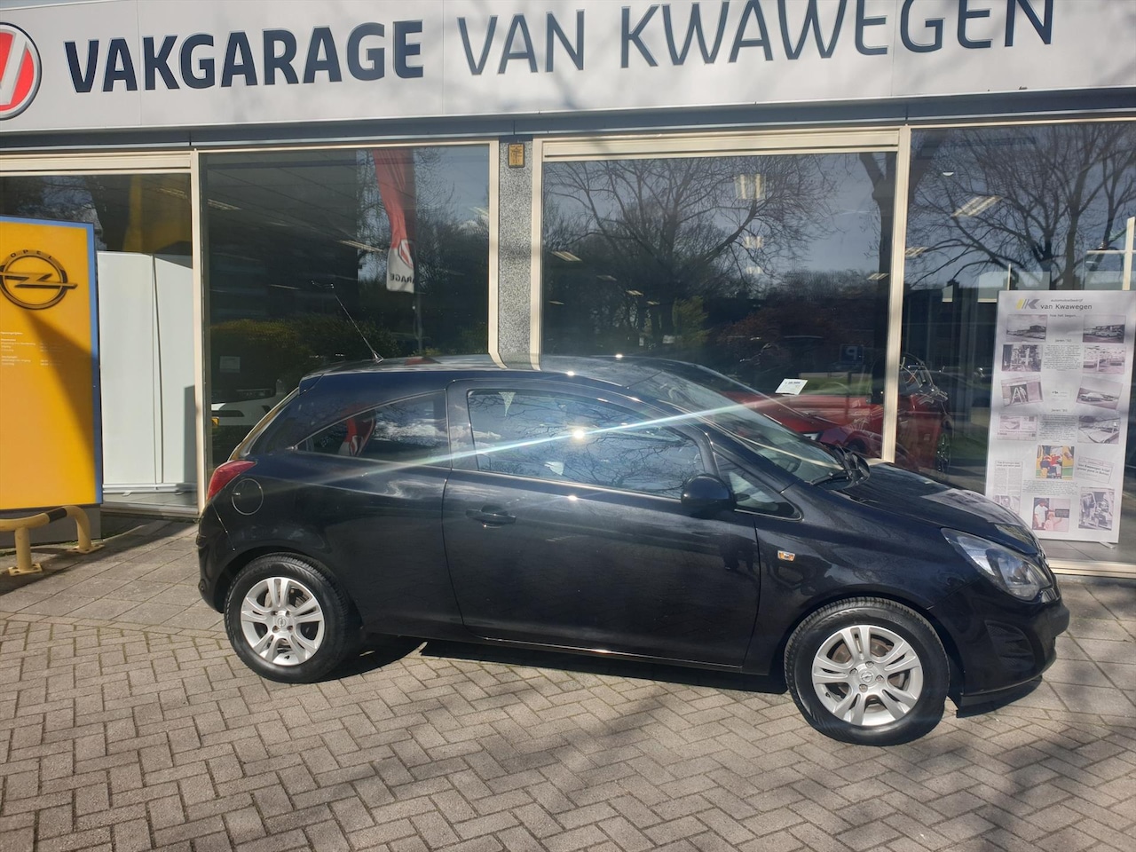 Opel Corsa - 1.2 EDITION AIRCO - AutoWereld.nl