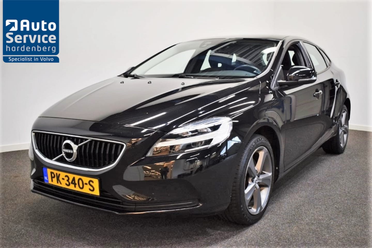 Volvo V40 - 2.0 T3 153pk Nordic+ Standkachel/ On-Call/ Verw.voorruit/ Stoelverw/ Navi - AutoWereld.nl