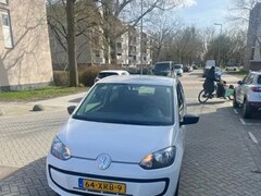 Volkswagen Up! - 1.0 60pk BMT move up