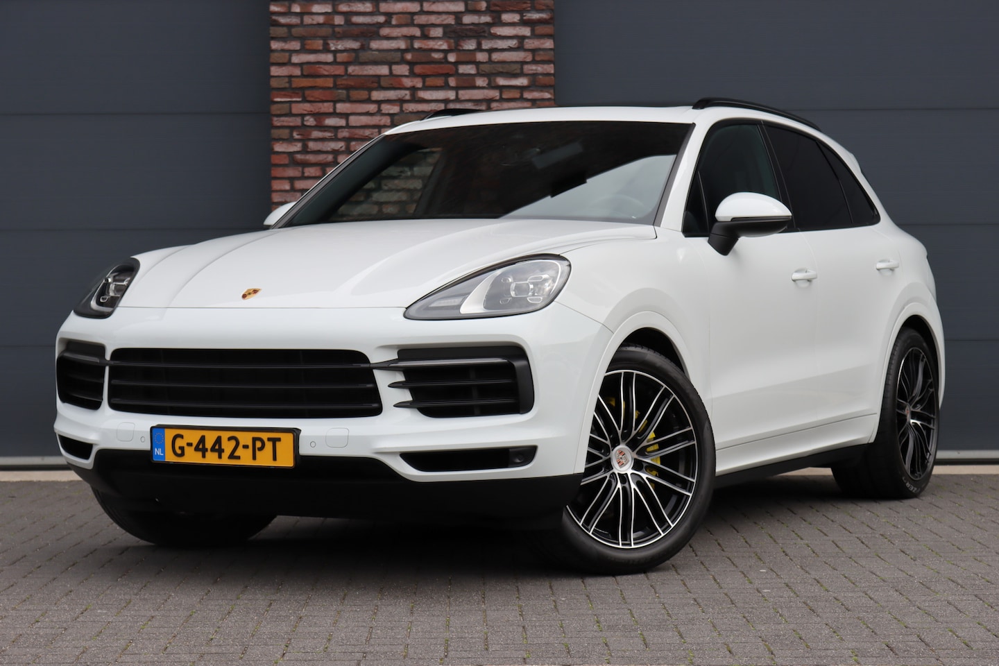 Porsche Cayenne - 3.0 Aut8, Luchtvering. Panoramadak, Camera, Memory, Elek. Trekhaak, Porsche Dynamic Light - AutoWereld.nl