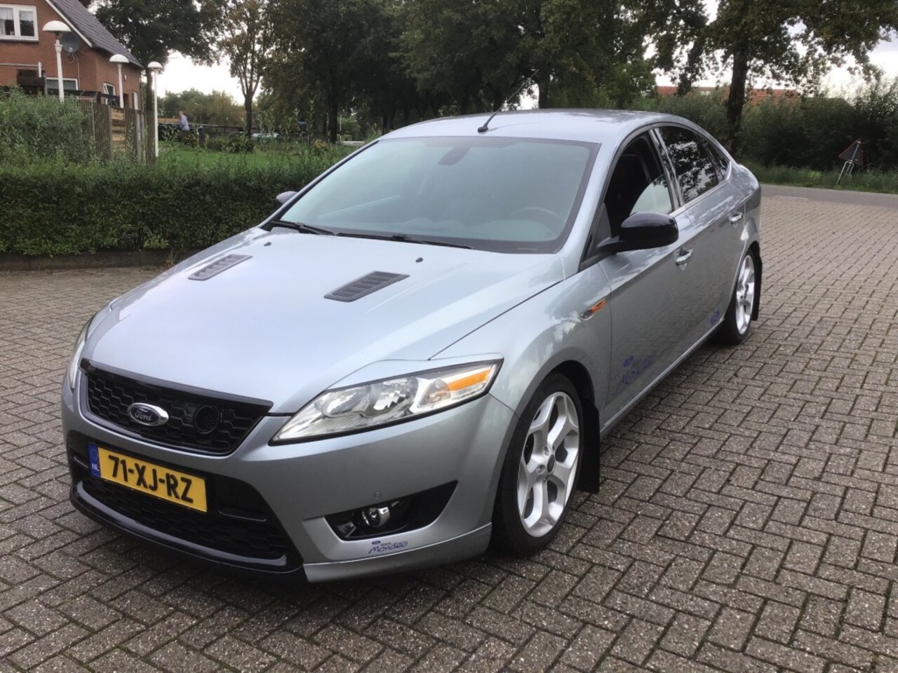 Ford Mondeo - 2.5-20V Ghia 2.5 20V GHIA 260 PK - AutoWereld.nl