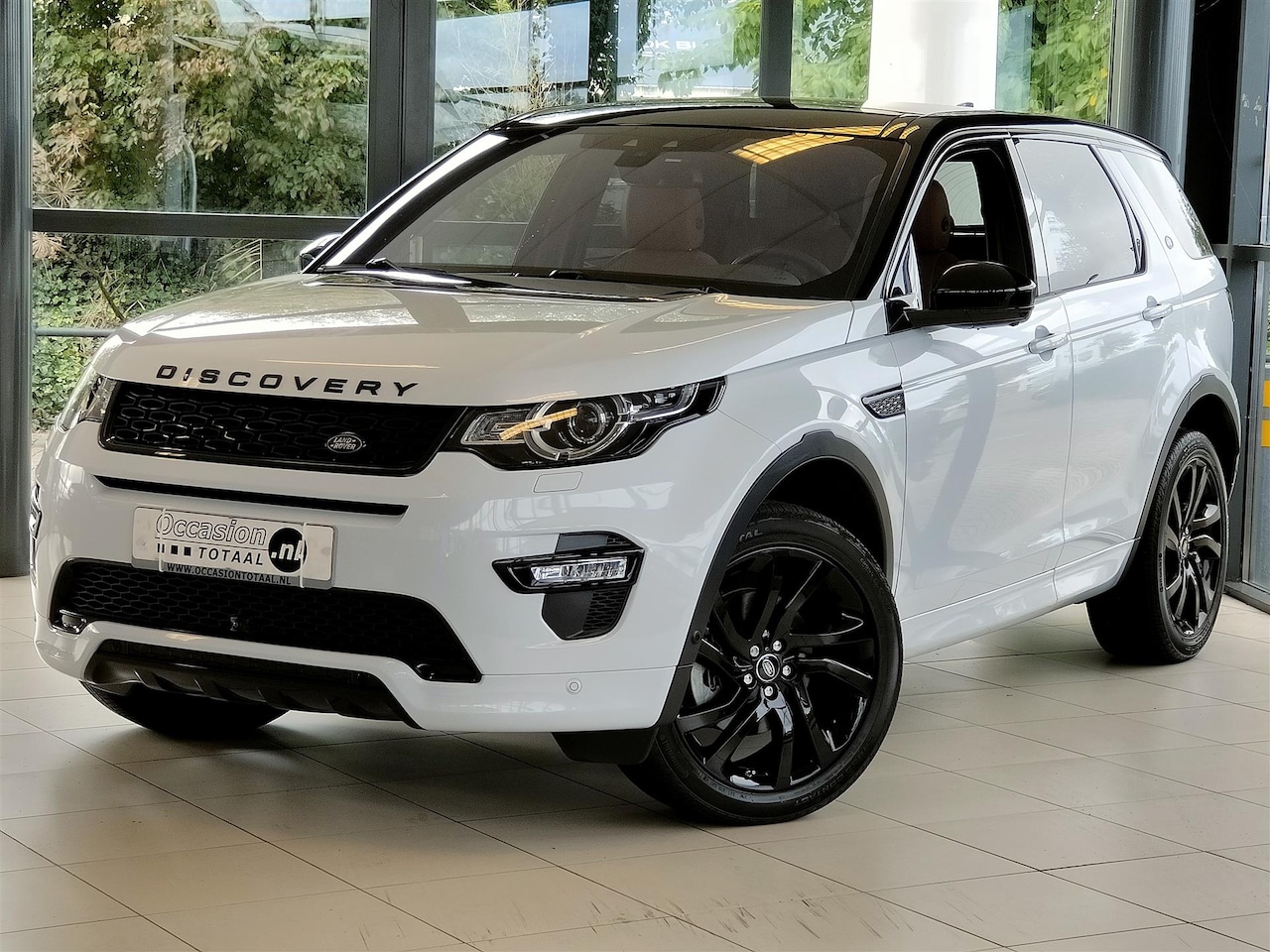 Land Rover Discovery Sport - 2.0 TD4 HSE Luxury 7p 2.0 Td4 Hse Luxury 7p. - AutoWereld.nl