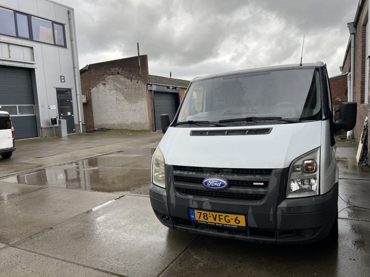 Ford Transit - 260S 2.2 TDCI DC 260S 2.2 TDCI DC - AutoWereld.nl