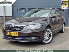 Skoda Superb Combi - 1.6 TDI Sprint Pro / Navi / Trekhaak / Stoelverwarming