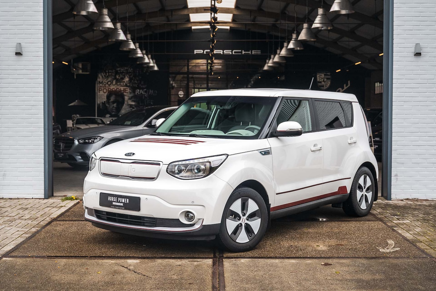 Kia Soul - EV ExecutivePlusLine 27kWh Leder * Camera * Navi |*Stoelverw. * ventilatie | - AutoWereld.nl