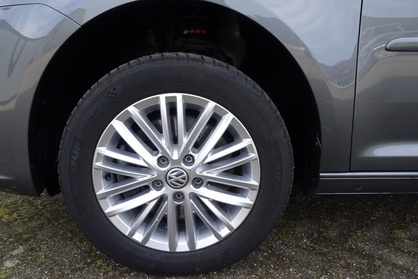 Volkswagen Caddy Maxi 1.4 TSI BEACH MICRO CAMPER NAVIGATIE