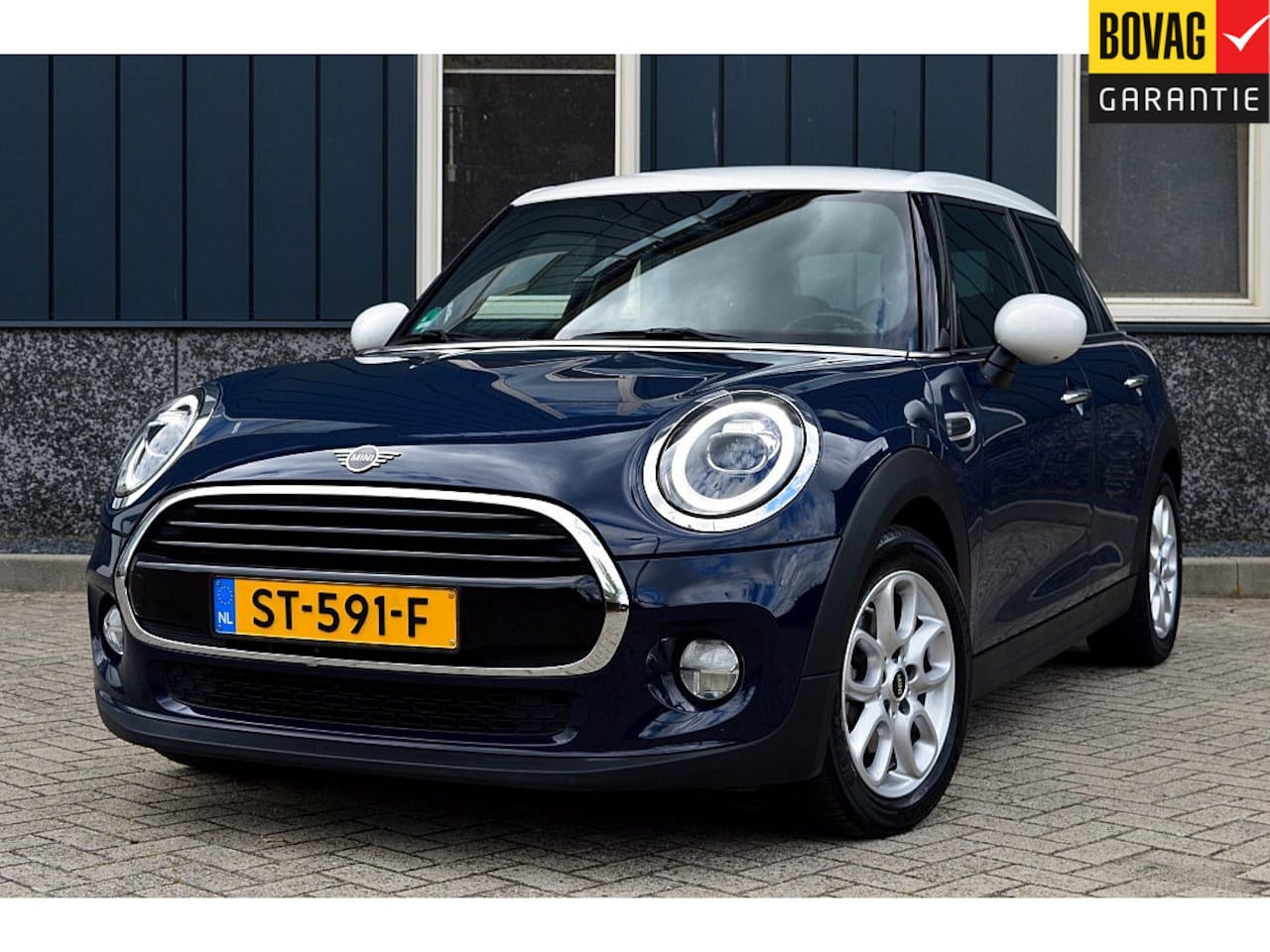 MINI Cooper - 1.5 Pepper Rijklaarprijs-Garantie  Navigatie Led Airco Sport stoelen apple carplay - AutoWereld.nl