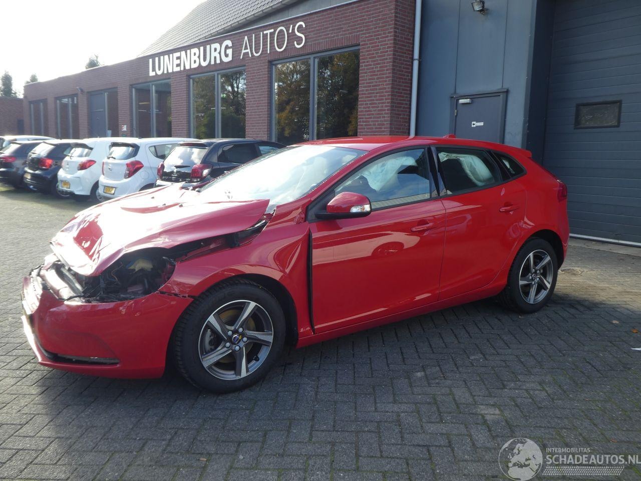 Volvo V40 - 2.0 T2 Nordic AIRCO 90KW - AutoWereld.nl