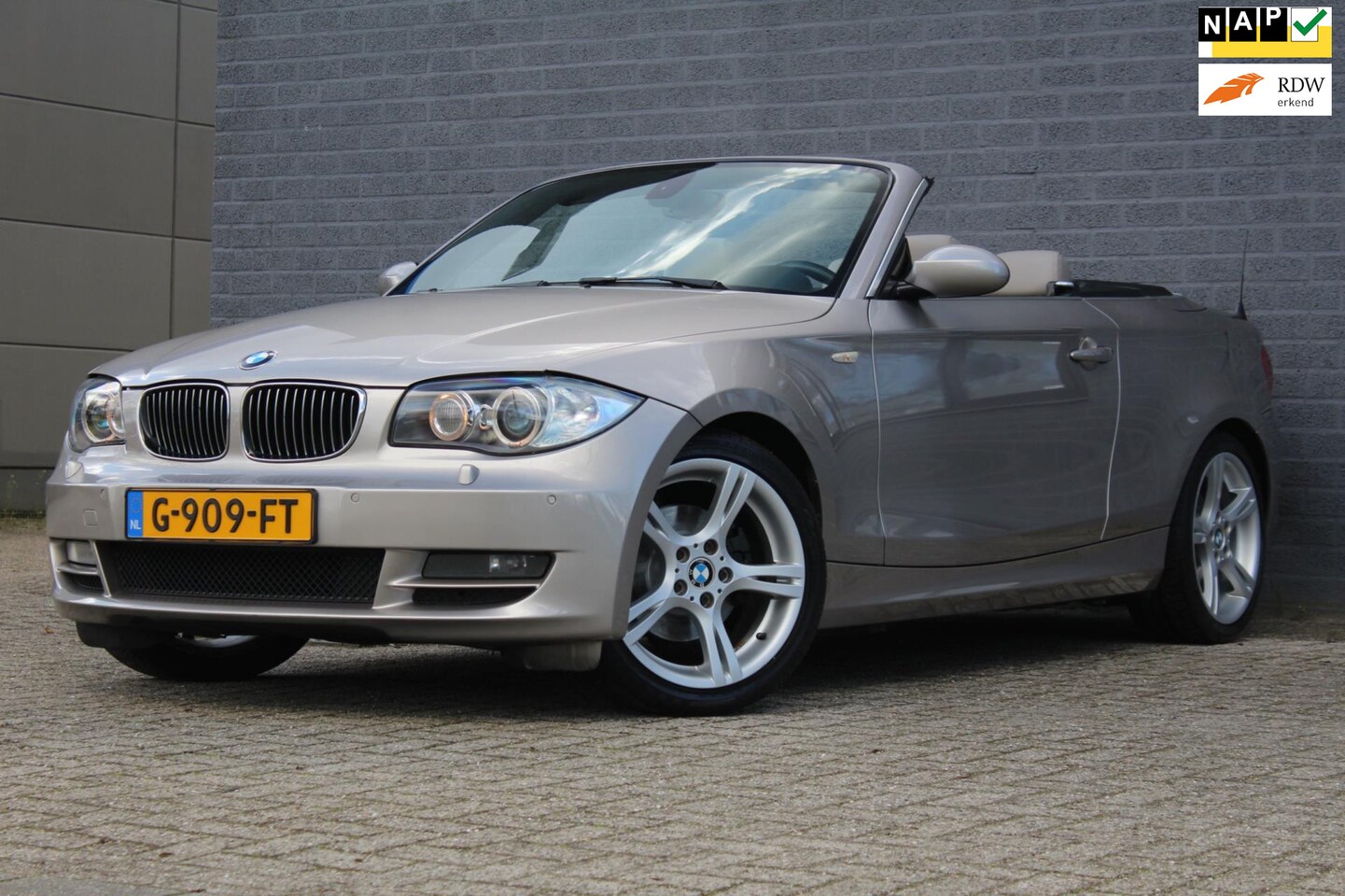 BMW 1-serie Cabrio - 125i High Executive 3.0, Youngtimer, NAP - AutoWereld.nl