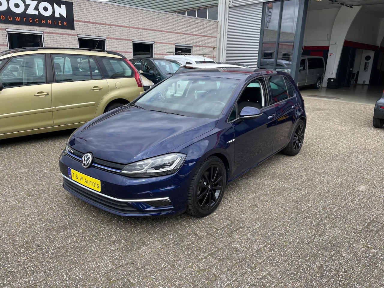 Volkswagen Golf - 1.5 TSI Highline Business R 1.5 TSI Highline Business R - AutoWereld.nl