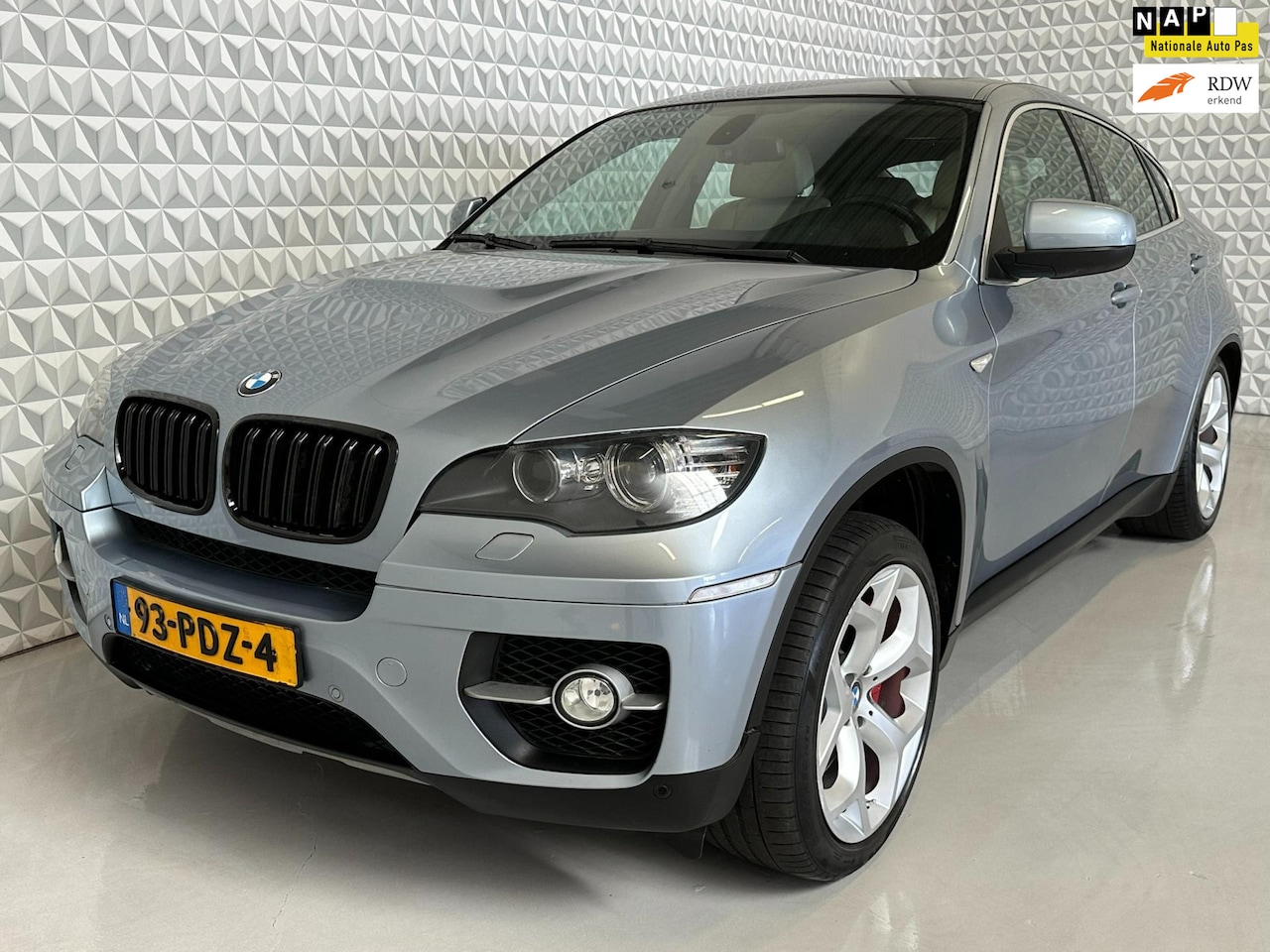 BMW X6 - 5.0i ActiveHybrid Schuifdak + Camera + Leder - AutoWereld.nl