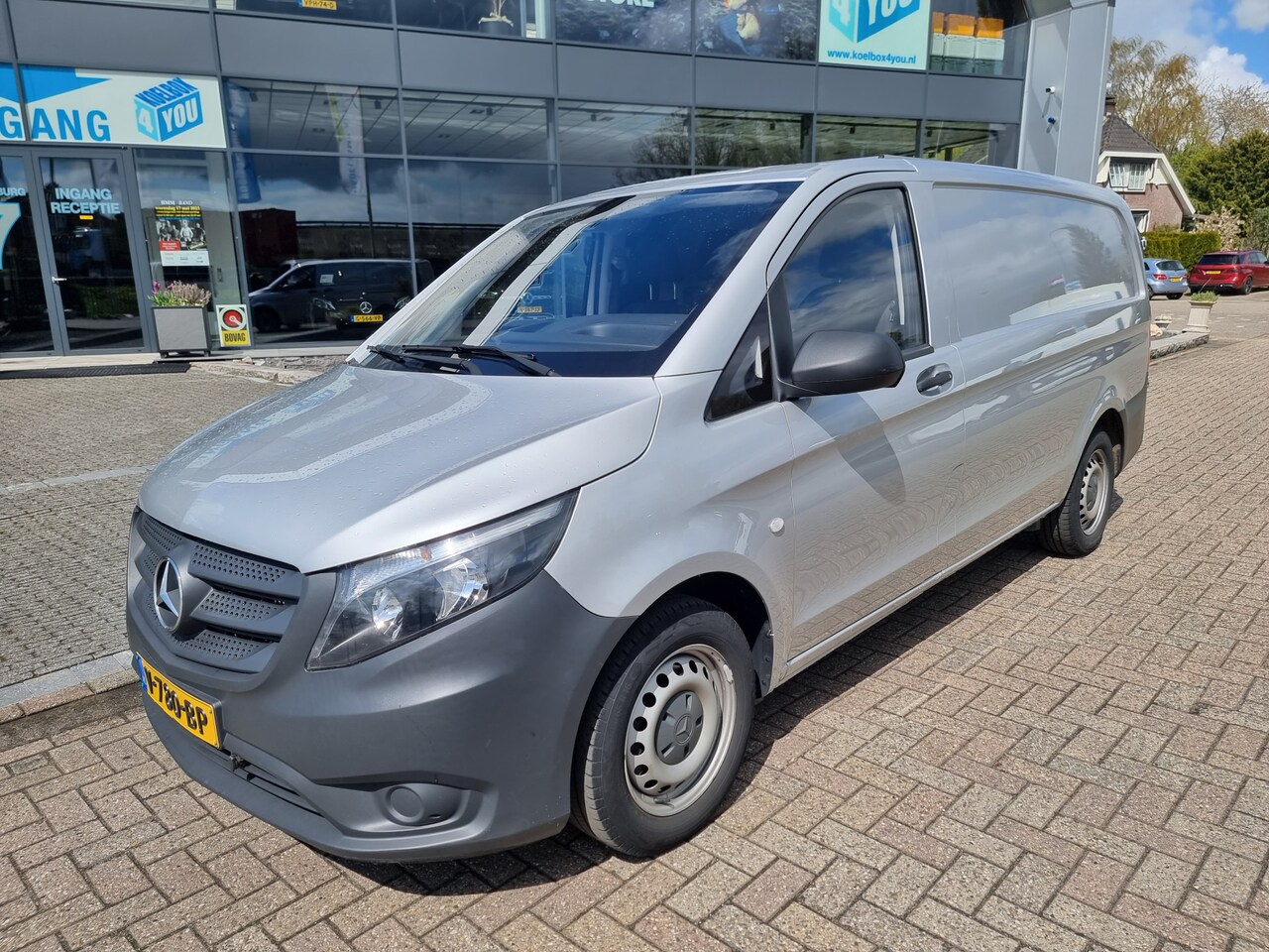 Mercedes-Benz Vito - 111 CDI Lang Koelwagen met Zonnepaneel - AutoWereld.nl