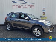Toyota RAV4 - 2.0 VVTi Comfort 2WD AIRCO TREKHAAK