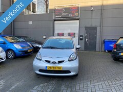 Toyota Aygo - +