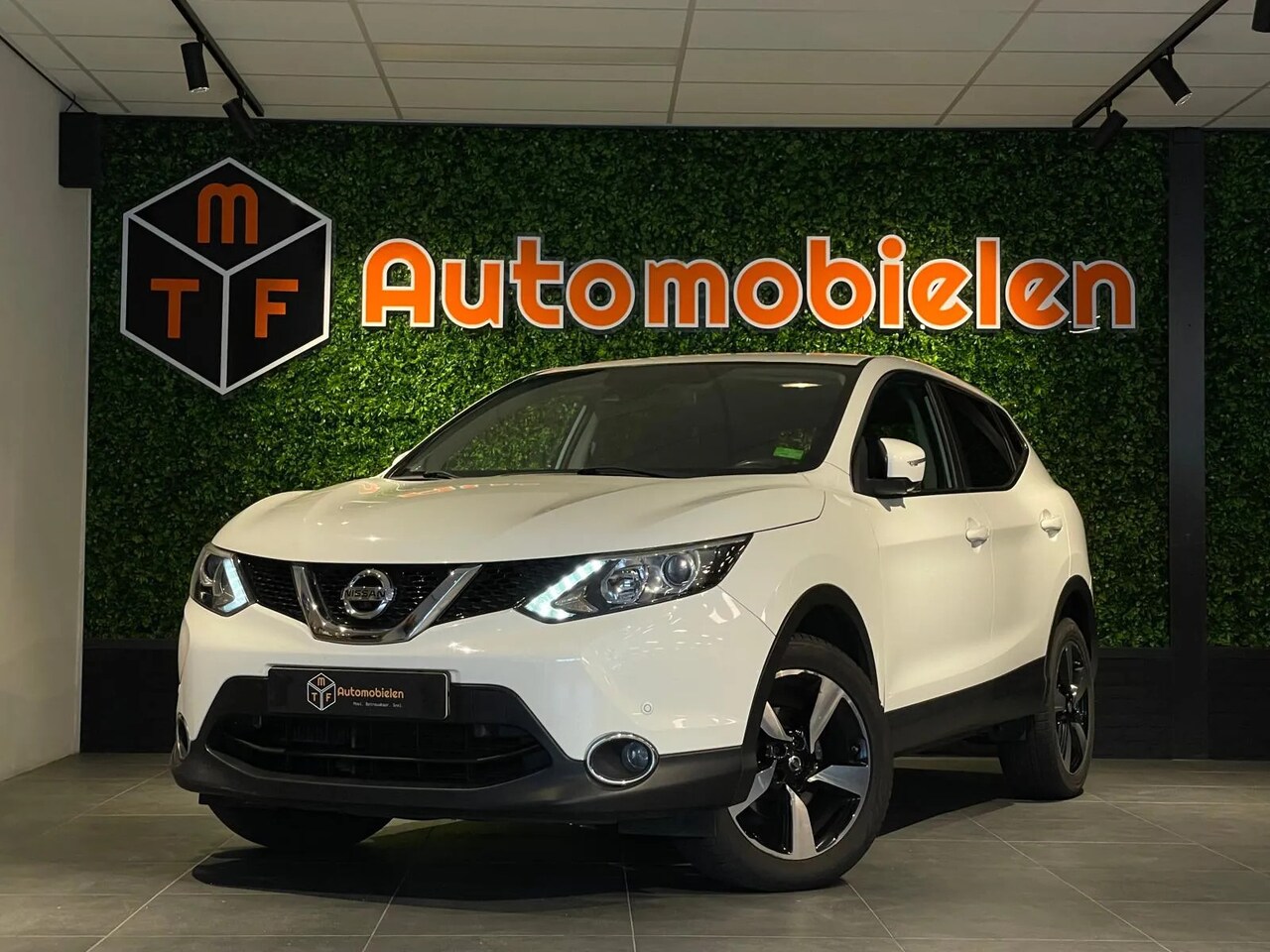 Nissan Qashqai - 1.2 DIG-T N-Connecta - AutoWereld.nl