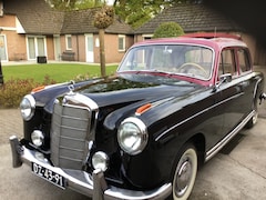 Mercedes-Benz 220 - S MERCEDES 220 S PONTON