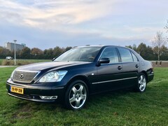 Lexus LS - 430 President dealeronderhouden, distr.riem vervangen