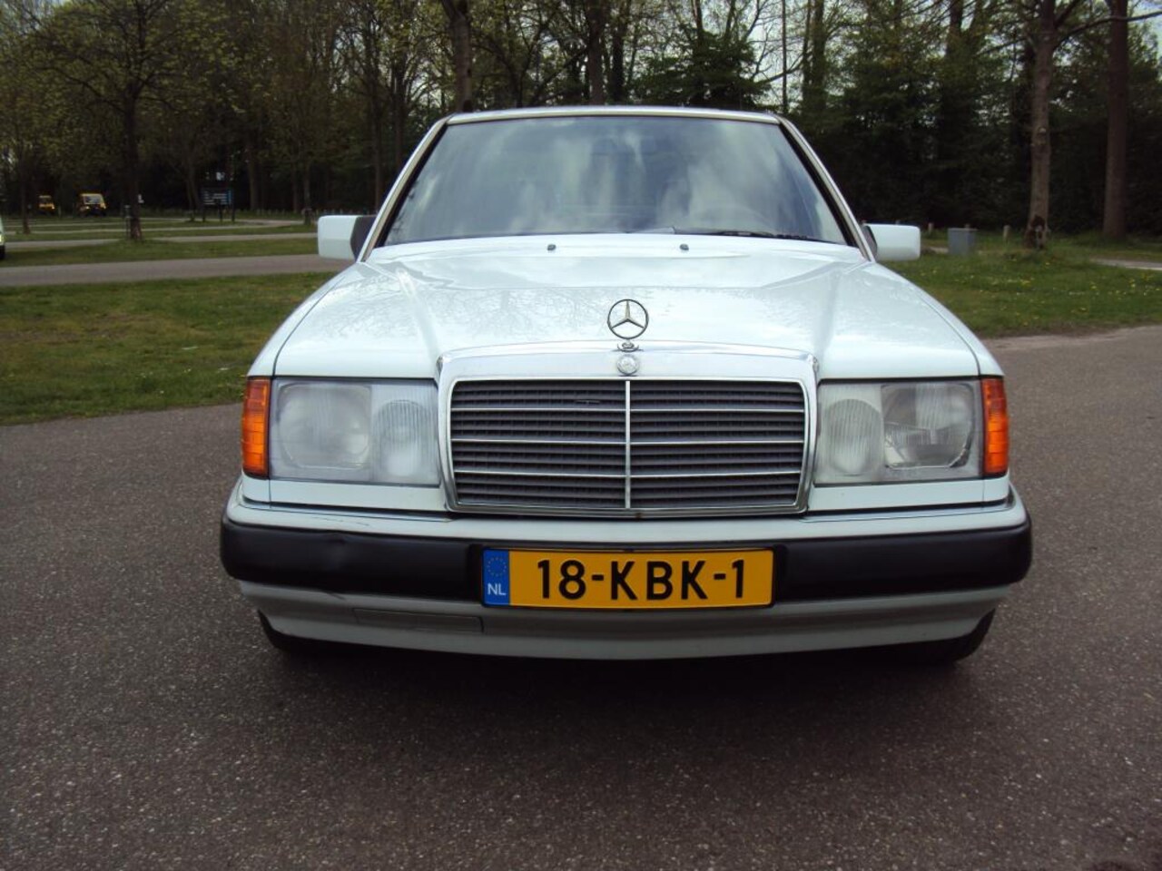 MercedesBenz 200500 (W124) 300 E...APK 02052025 1992 Benzine