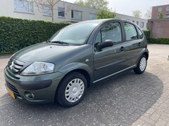 Citroën C3 - 1.4i Ligne Prestige Citroën C3, bj 2010, slechts 34.283 km gereden! Met trekhaak.