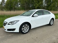 Opel Insignia - 1.4 Turbo ecoFLEX 140pk 5D Business+ | Navigatie | Trekhaak | Climate control | Pdc V+A |