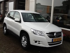 Volkswagen Tiguan - 2.0 TSI Sport&St.4M