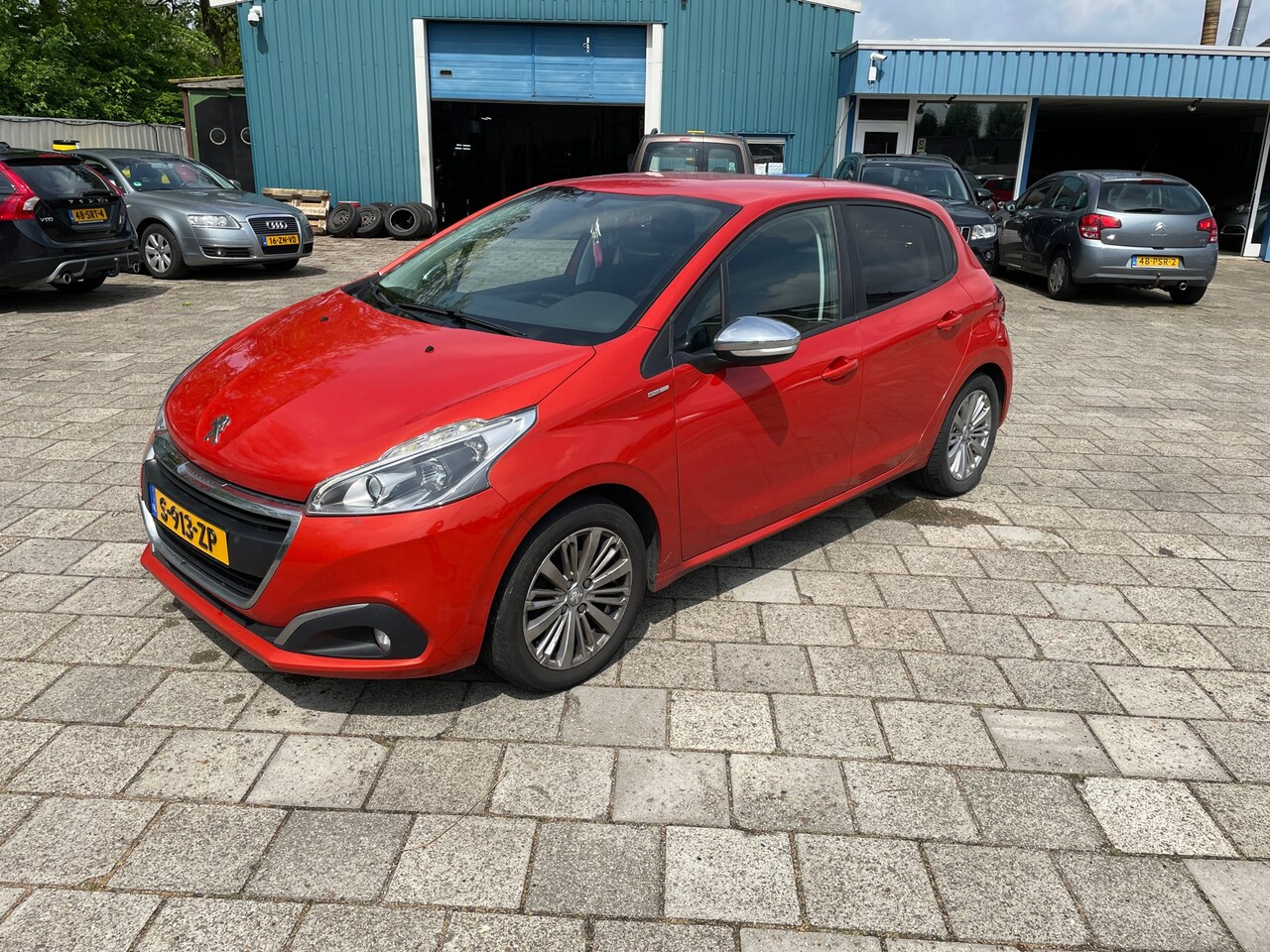 Peugeot 208 - 1.2 PureTech Allure 1.2 PureTech Allure - AutoWereld.nl