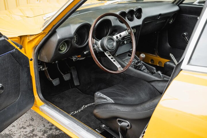 datsun-240z-1st-gen.jpg