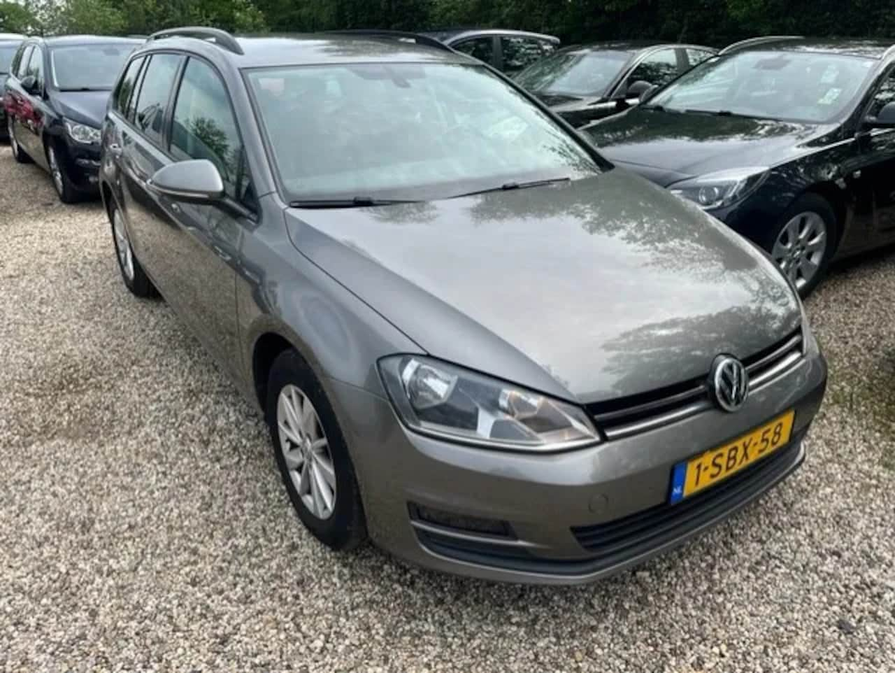 Volkswagen Golf Variant - 1.6 TDI Highline 1.6 TDI 110pk Highline - AutoWereld.nl