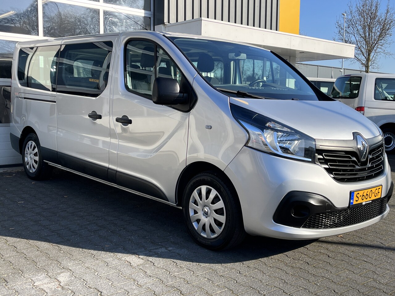 Renault Trafic Passenger - 9-persoons 1.6 dCi Grand Expression Energy BTW / BPM vrij marge Lengte 2 Airco Cruise cont - AutoWereld.nl