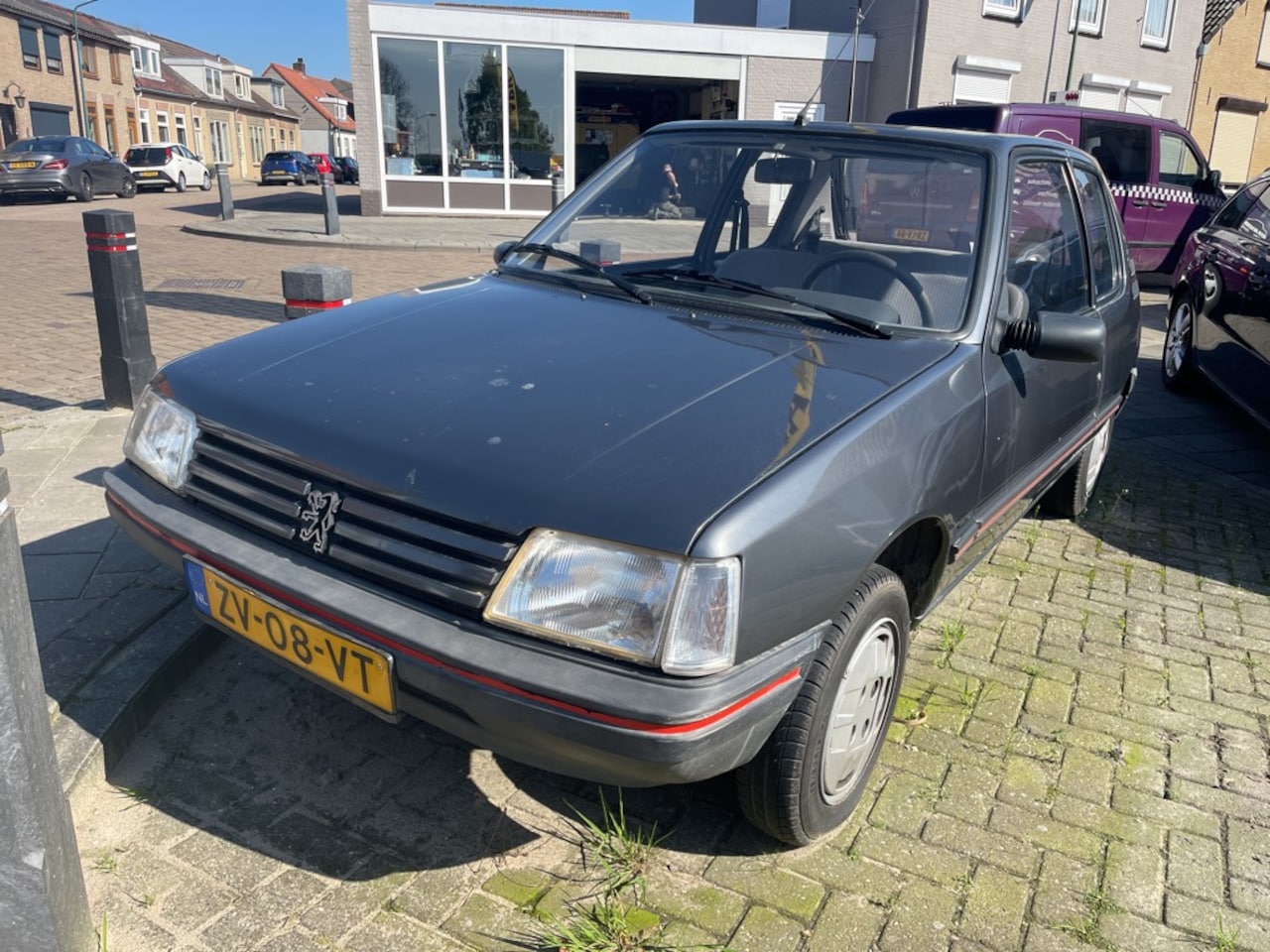 Peugeot 205 - 1.0 XE 1.0 XE - AutoWereld.nl