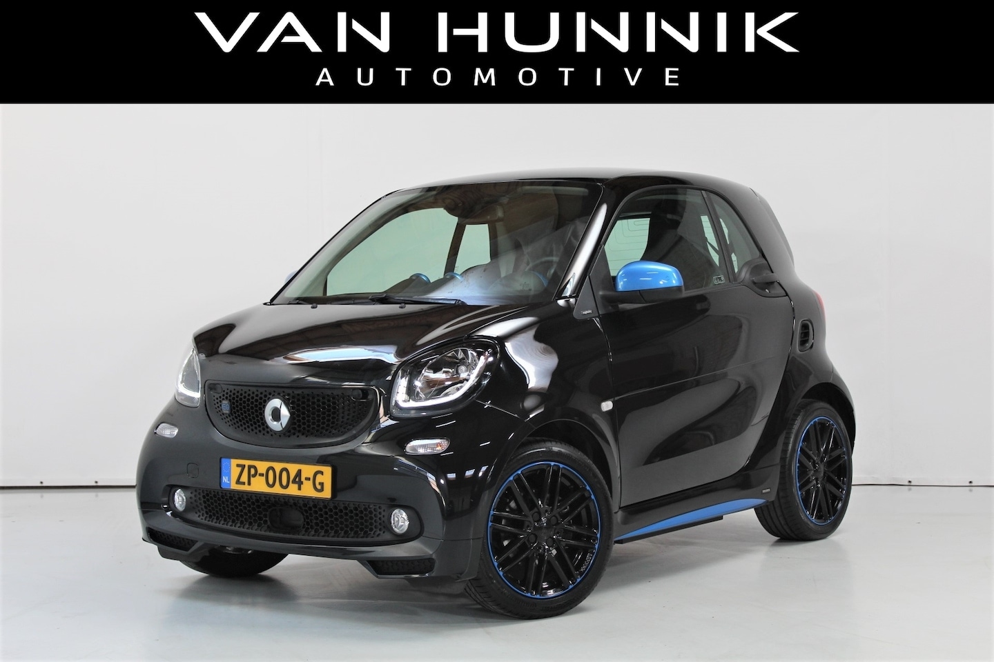 Smart Fortwo coupé - Brabus | Pano | Cam | Leer | Clima | Cruise - AutoWereld.nl