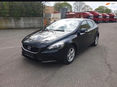 Volvo V40 - 1.6 T2 Kinetic | Xenon | Cruise | PDC | BT |