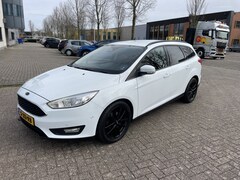 Ford Focus Wagon - 1.0 EcoB. Business 125PK NAVI/CRUISE/PDC/STOELVW