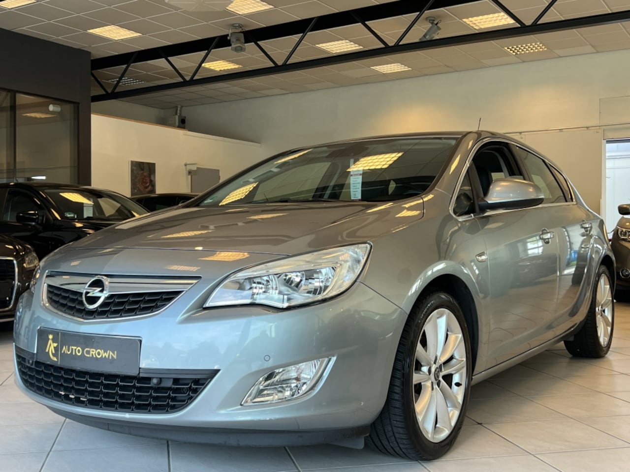 Opel Astra - 1.6 Cosmo luxe model Leer + NAP! - AutoWereld.nl